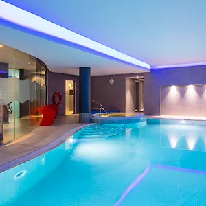 Novotel Centre Hotel